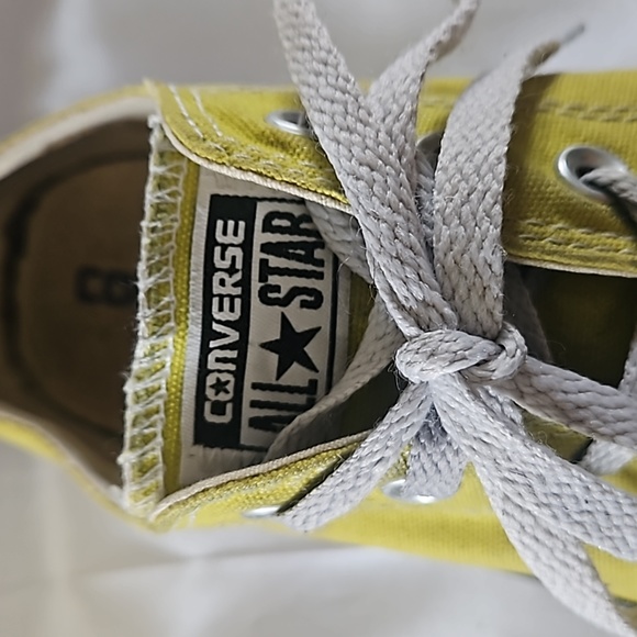 Well worn yellow women's size 10 Converse Allstar - Picture 7 of 8